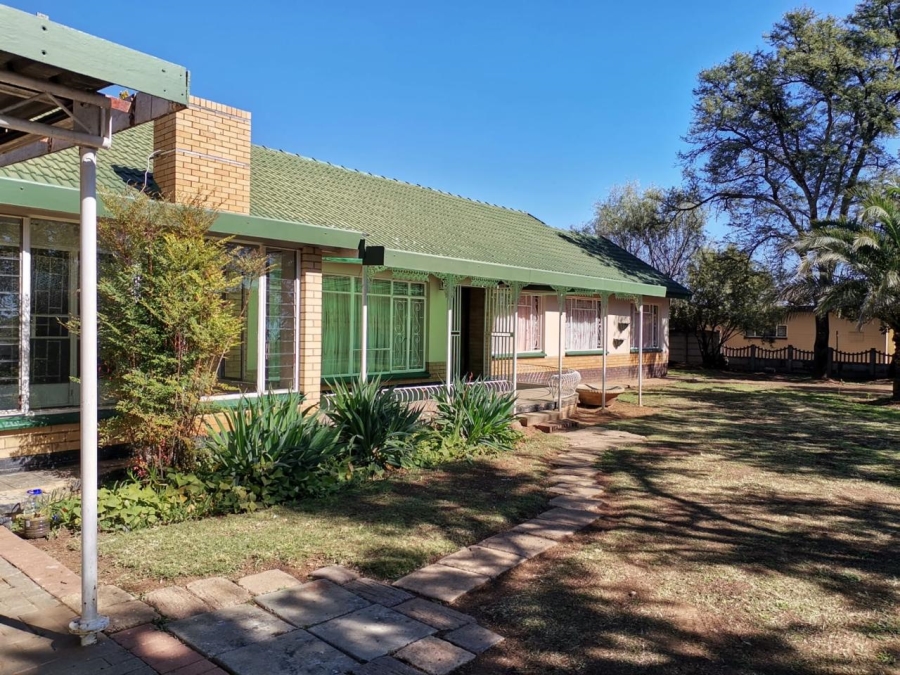 3 Bedroom Property for Sale in Declercqville North West